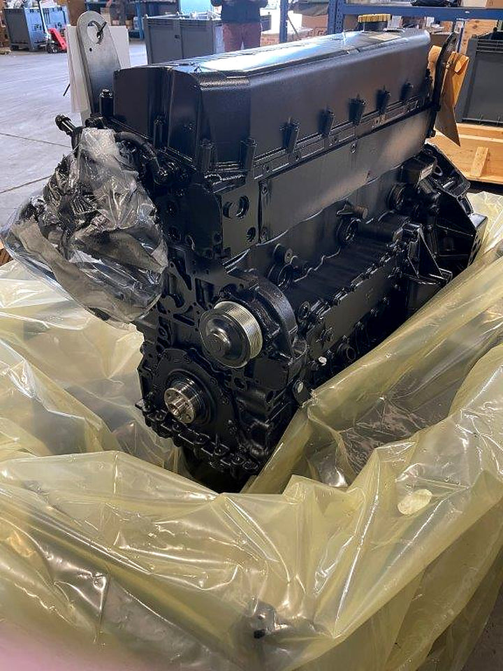 New Holland / Case IH Cursor 9 F2CFE613R – 90053 Longblock – 326 HK